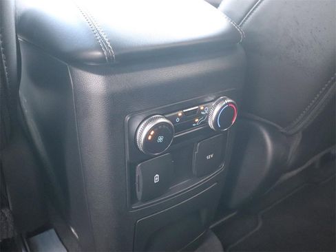 Certified 2022 Ford Explorer XLT w/ Equipment Group 202A image 20