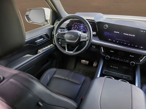 Used 2025 Chevrolet Tahoe RST w/ RST Performance Edition image 27