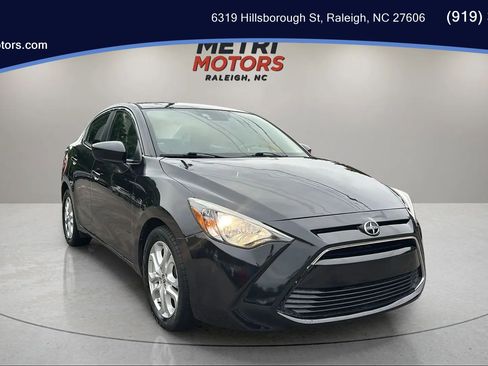 Used 2016 Scion iA image 1