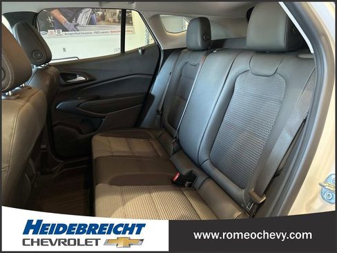 Used 2024 Chevrolet Trax LT w/ Driver Confidence Package FWD image 12