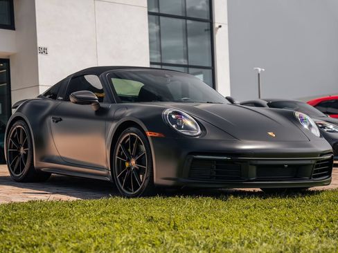 Used 2024 Porsche 911 Targa 4 AWD/4WD image 7