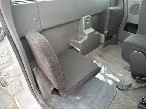 Used 2011 Ford Ranger XLT image 36