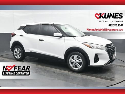 Used 2021 Nissan Kicks S FWD image 1