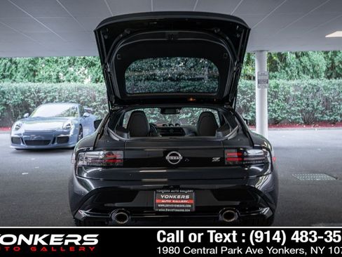 Used 2024 Nissan Z Performance w/ Floor Mat Package RWD image 22