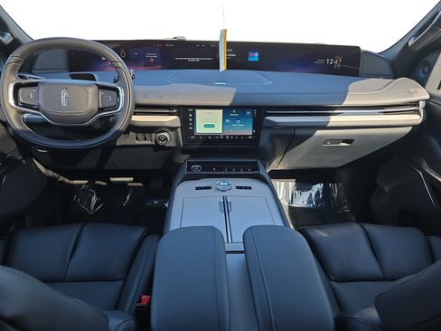 New 2026 Lincoln Navigator L Reserve w/ Jet Appearance Package AWD/4WD image 9