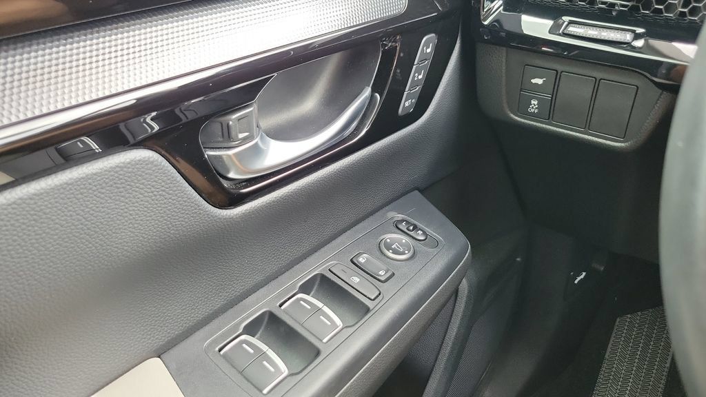 Used 2024 Honda CR-V EX-L image 19