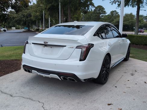 Used 2021 Cadillac CT5 V w/ Premium Package RWD image 10