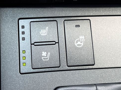 Certified 2023 Lexus IS 350 F Sport RWD image 31