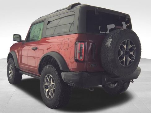 Used 2023 Ford Bronco Badlands image 3
