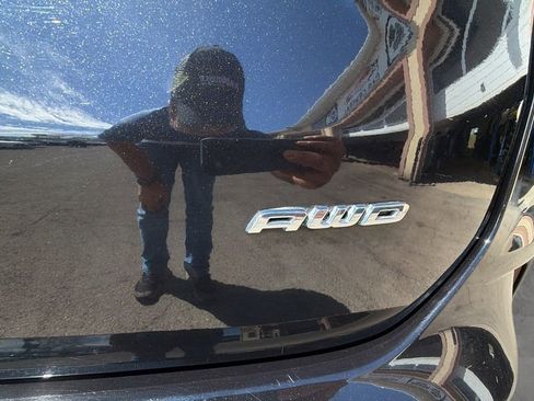 Used 2022 Ford Edge Titanium w/ Equipment Group 301A AWD/4WD image 11