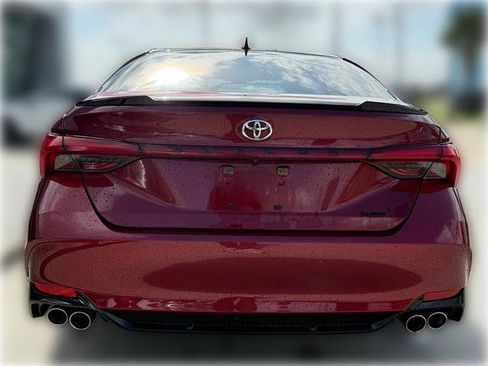 Used 2019 Toyota Avalon XSE FWD image 6