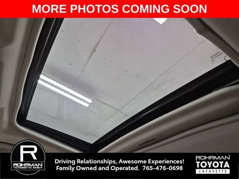Used 2019 Toyota RAV4 XLE w/ Convenience Package FWD image 21