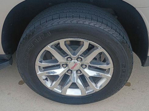 Used 2023 GMC Yukon XL SLT w/ LPO, Floor Liner Package RWD image 25