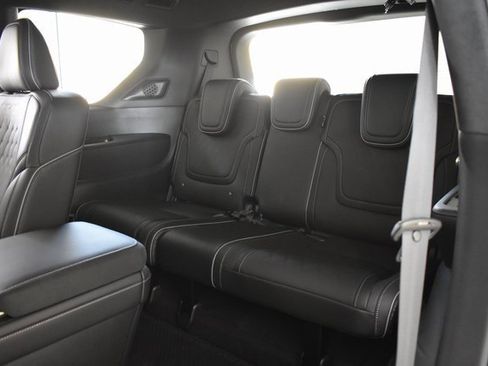 New 2026 INFINITI QX80 Autograph image 13