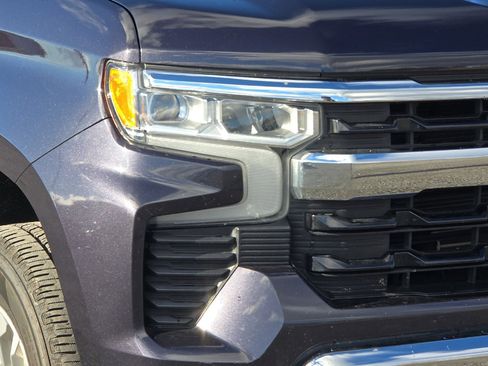 Used 2022 Chevrolet Silverado 1500 LT image 44