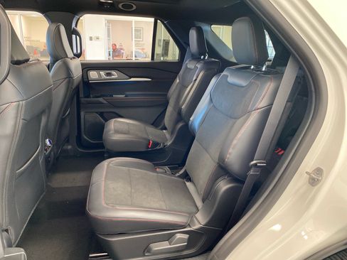 New 2027 Ford Explorer ST w/ Sun And Sound Package AWD/4WD image 10