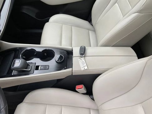 Used 2023 Nissan Rogue SL w/ SL Premium Package image 22