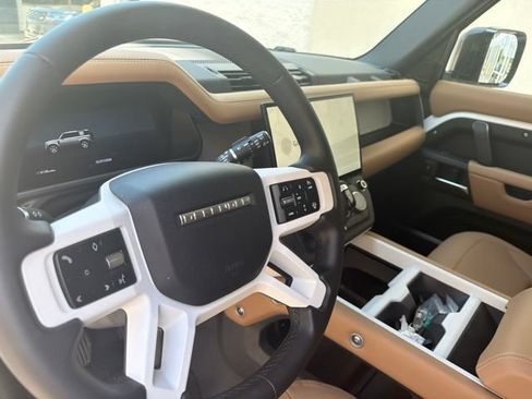 Used 2026 Land Rover Defender 110 S AWD/4WD image 9