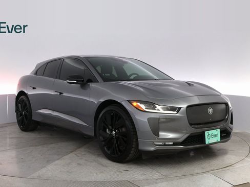 Used 2024 Jaguar I-PACE R-Dynamic HSE image 4