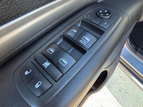 Used 2020 Dodge Durango SXT w/ 3rd Row Seating Group image 11