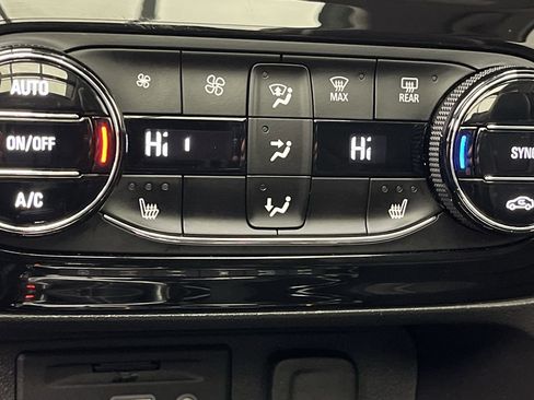 Certified 2021 Buick Encore GX Essence w/ Advanced Technology Package image 23