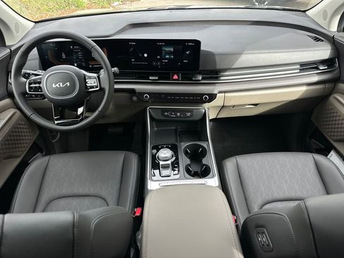 New 2026 Kia Carnival EX image 20