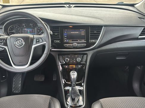 Used 2022 Buick Encore Preferred w/ Safety Package image 12