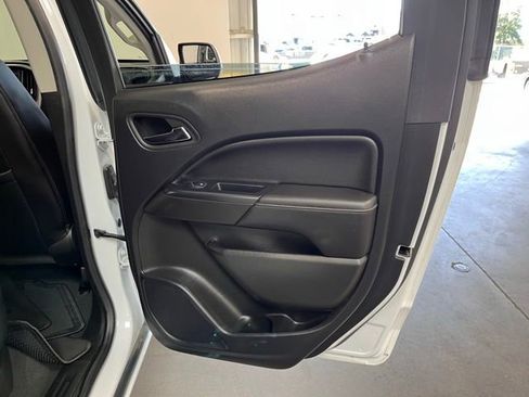 Used 2022 GMC Canyon AT4 w/ Trailering Package image 15