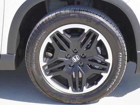 Used 2026 Honda Pilot Touring image 8