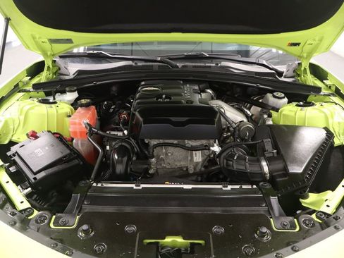 Used 2019 Chevrolet Camaro LT image 21