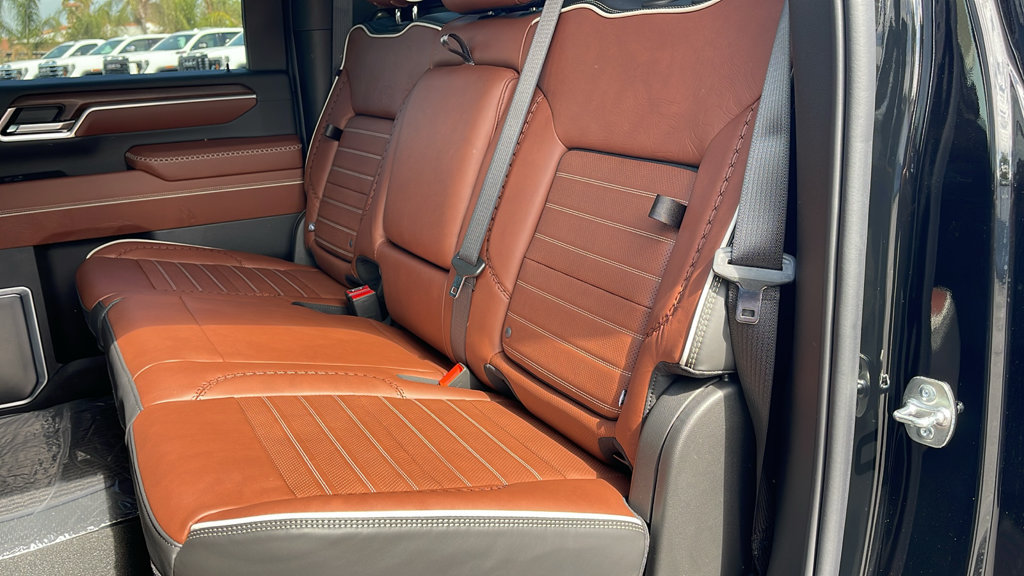 New 2026 GMC Sierra 3500 Denali Ultimate AWD/4WD image 15