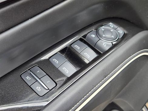 Certified 2024 Cadillac Escalade ESV V w/ LPO, ONYX Package image 26