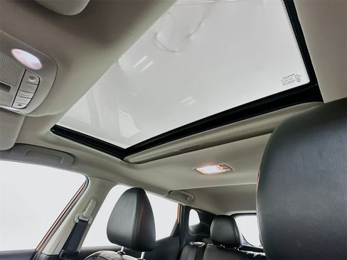 Used 2022 Nissan Rogue Sport SL w/ Premium Package image 22