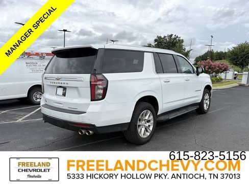 Used 2024 Chevrolet Suburban Premier AWD/4WD image 3