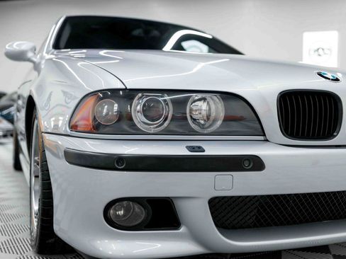 Used 2003 BMW M5 RWD image 15
