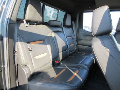 Certified 2021 GMC Sierra 1500 AT4 w/ AT4 Premium Package AWD/4WD image 29