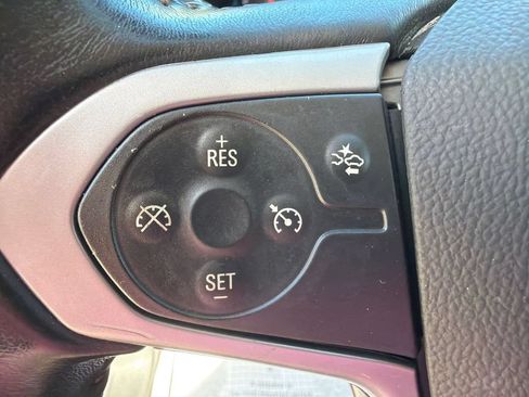Used 2022 Chevrolet Colorado LT w/ Fleet Safety Package RWD image 11