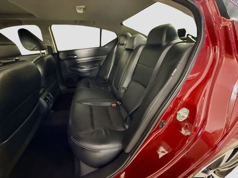 Used 2019 Nissan Altima 2.5 Platinum FWD image 24