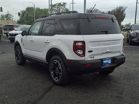 New 2025 Ford Bronco Sport Outer Banks w/ Outer Banks Tech Package+ AWD/4WD image 3