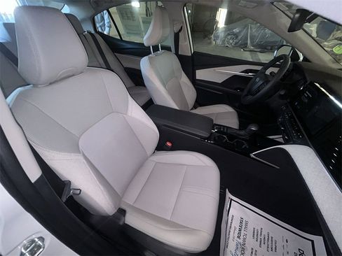 Used 2025 Toyota Camry XLE image 14