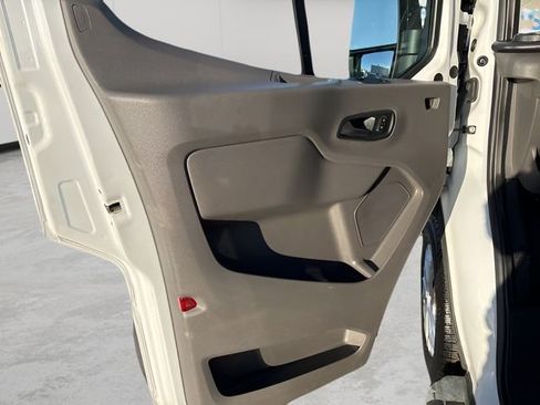 Used 2024 Ford Transit 250 Low Roof w/ Exterior Upgrade Package image 15