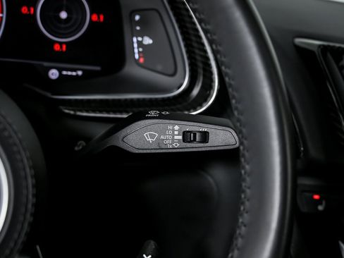 Used 2020 Audi R8 V10 image 35