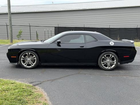 Used 2020 Dodge Challenger R/T RWD image 2