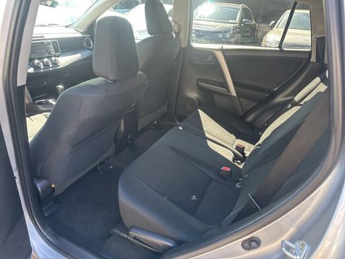 Used 2017 Toyota RAV4 LE w/ Carpet Mat Package AWD/4WD image 23