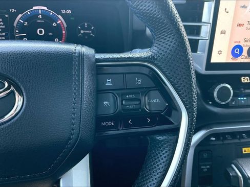 Used 2022 Toyota Tundra Platinum AWD/4WD image 25