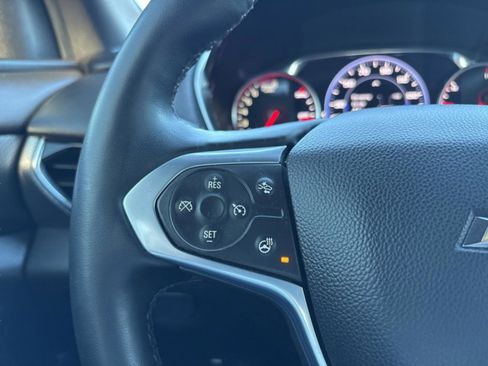 Used 2023 Chevrolet Traverse Premier image 13