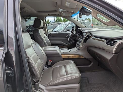 Used 2016 GMC Yukon XL Denali w/ Open Road Package AWD/4WD image 10