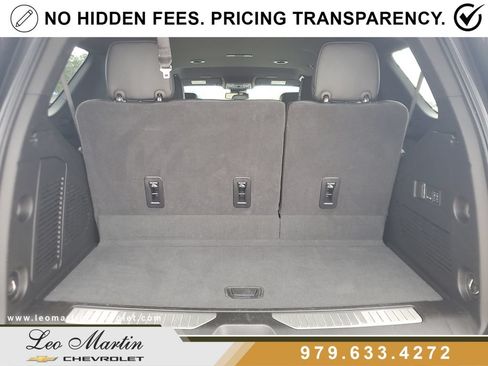 Used 2025 GMC Yukon Denali AWD/4WD image 8