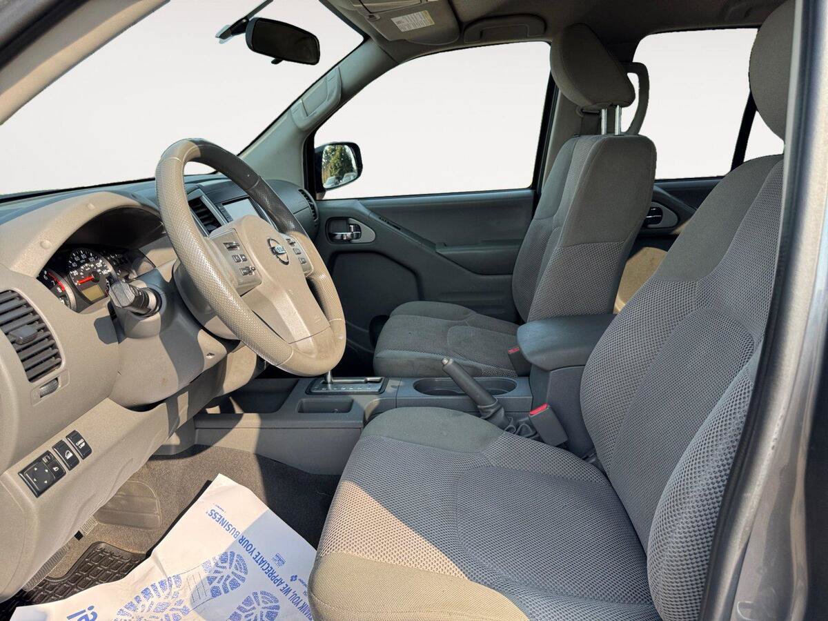 Used 2019 Nissan Frontier SV AWD/4WD image 9