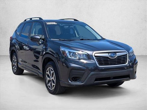 Used 2019 Subaru Forester Premium AWD/4WD image 3